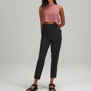 Lululemon NWT Black Stretch High-Rise 7/8 Pant